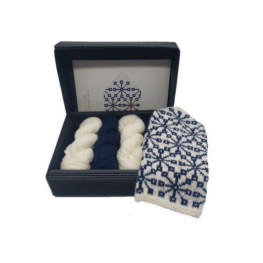 Knitting kit "Midnight Flakes - 10"
