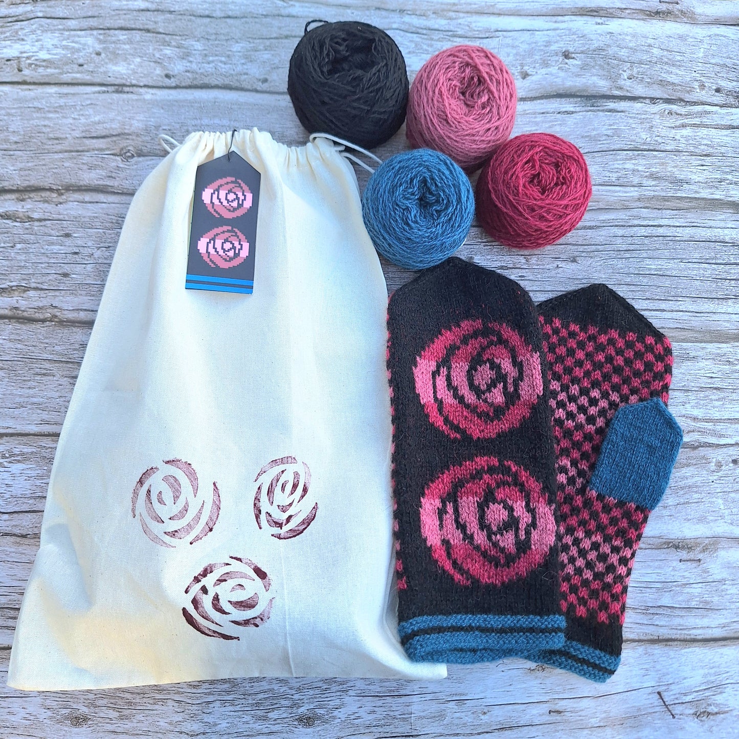 GLASGOW ROSE Mittens Knitting Kit