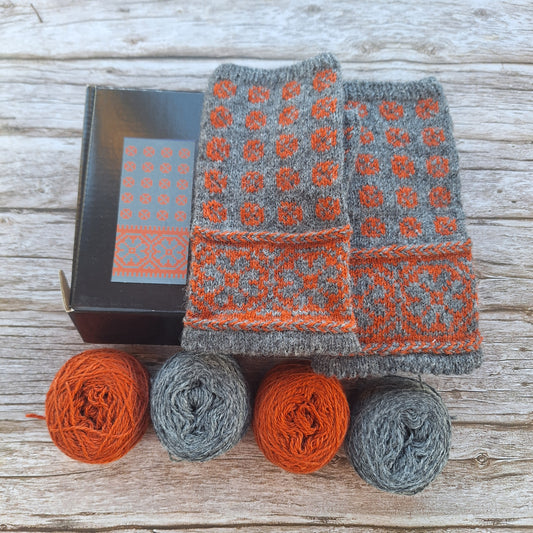 AUTUMN SUN Fingerless Gloves Knitting Kit
