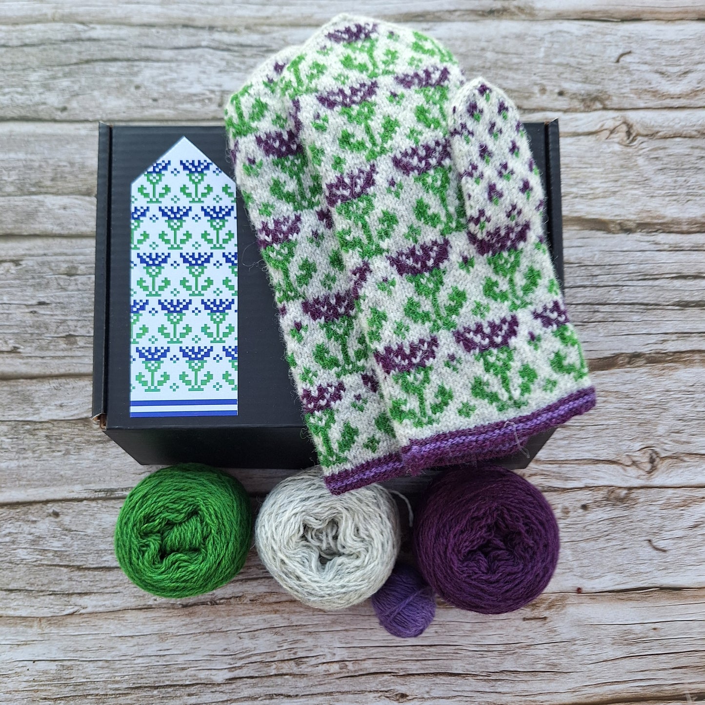 SCOTTISH THISTLE 2 Mittens Knitting Kit