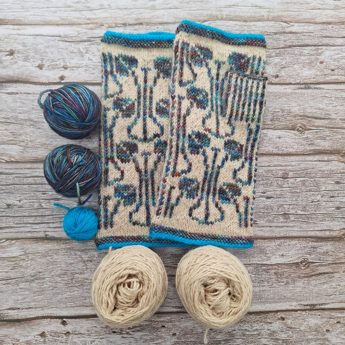 ART NOUVEAU GARDEN – Long Fingerless Gloves Knitting Kit